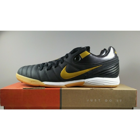 Rare! 2006 Nike Total 90 Shift IC Soccer Shoes